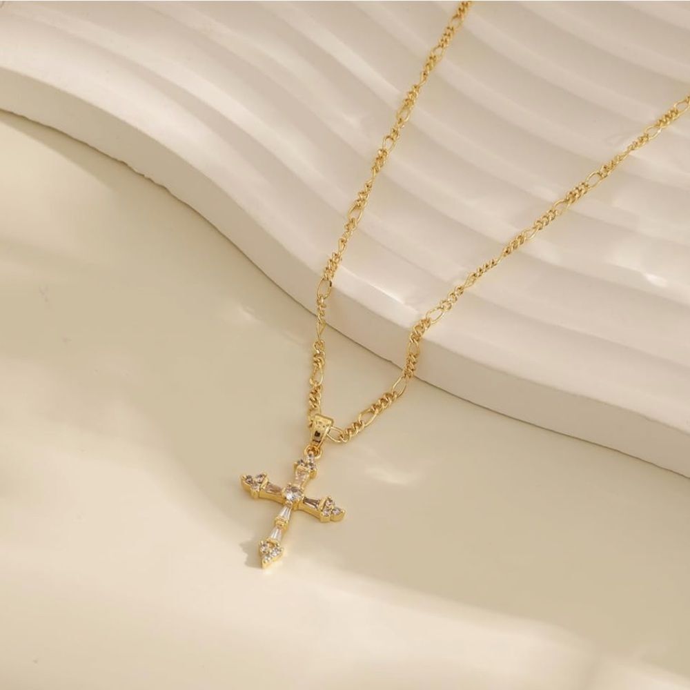 14K Gold Plated Cross Pendant Necklace Dainty Chain Simulated Diamond Preppy - Picture 4 of 6